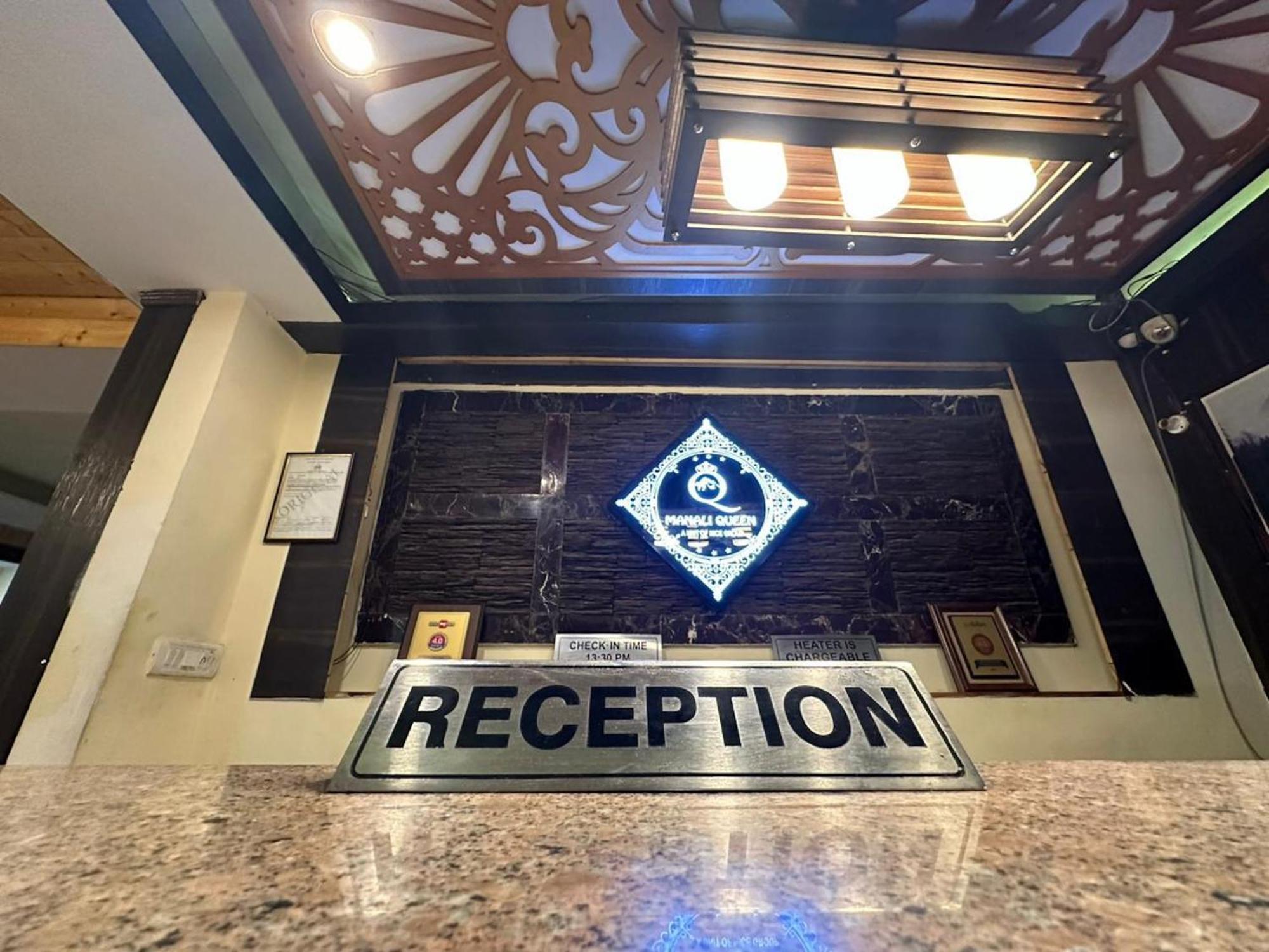 Hotel Manali Queen 外观 照片