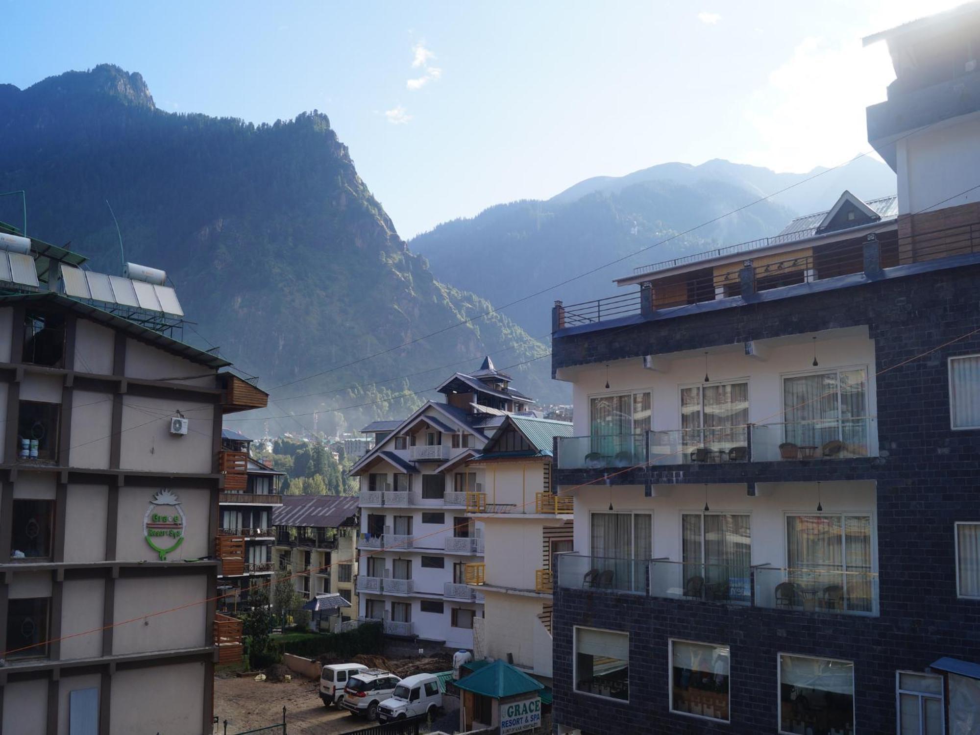Hotel Manali Queen 外观 照片