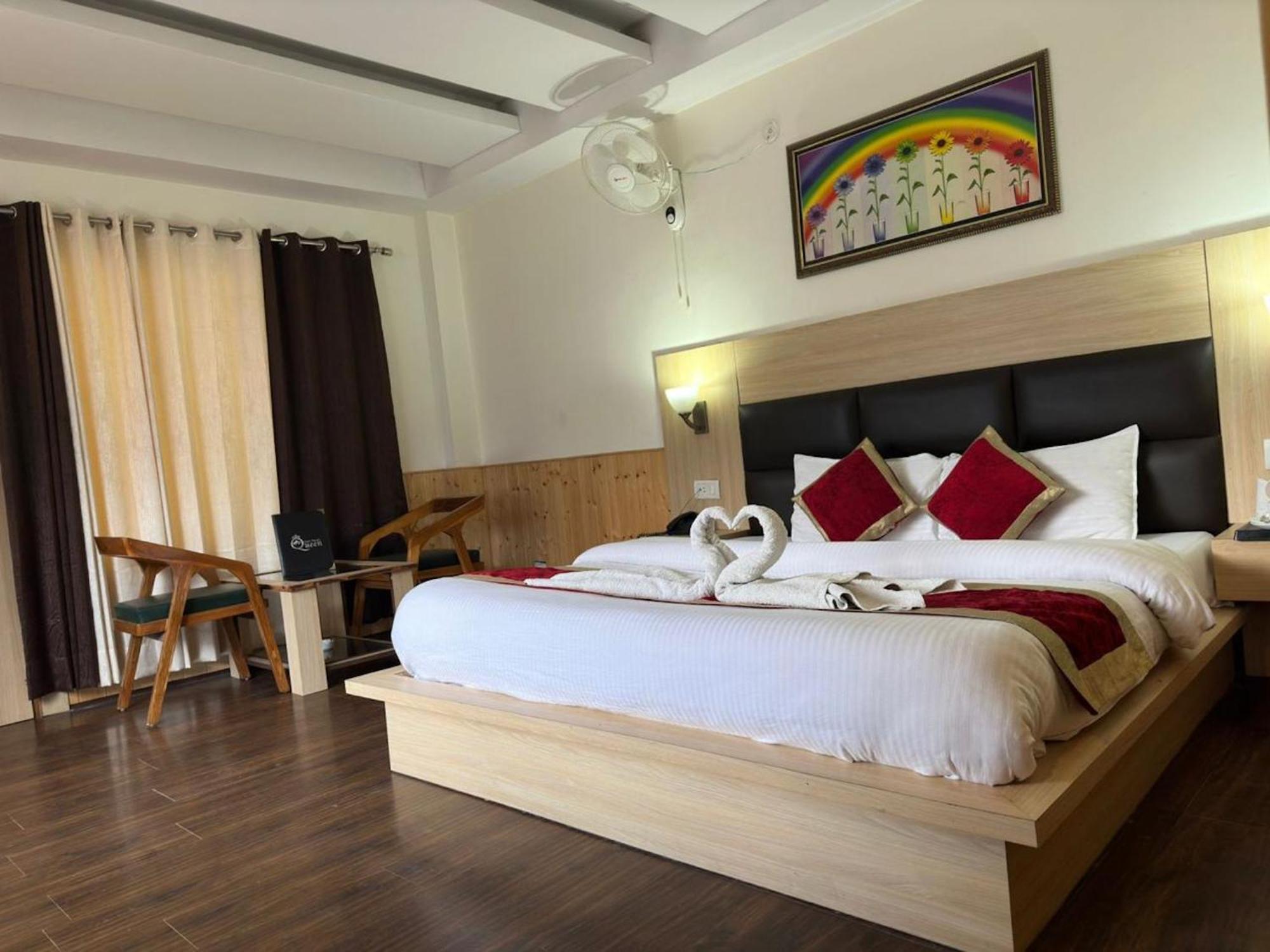 Hotel Manali Queen 外观 照片