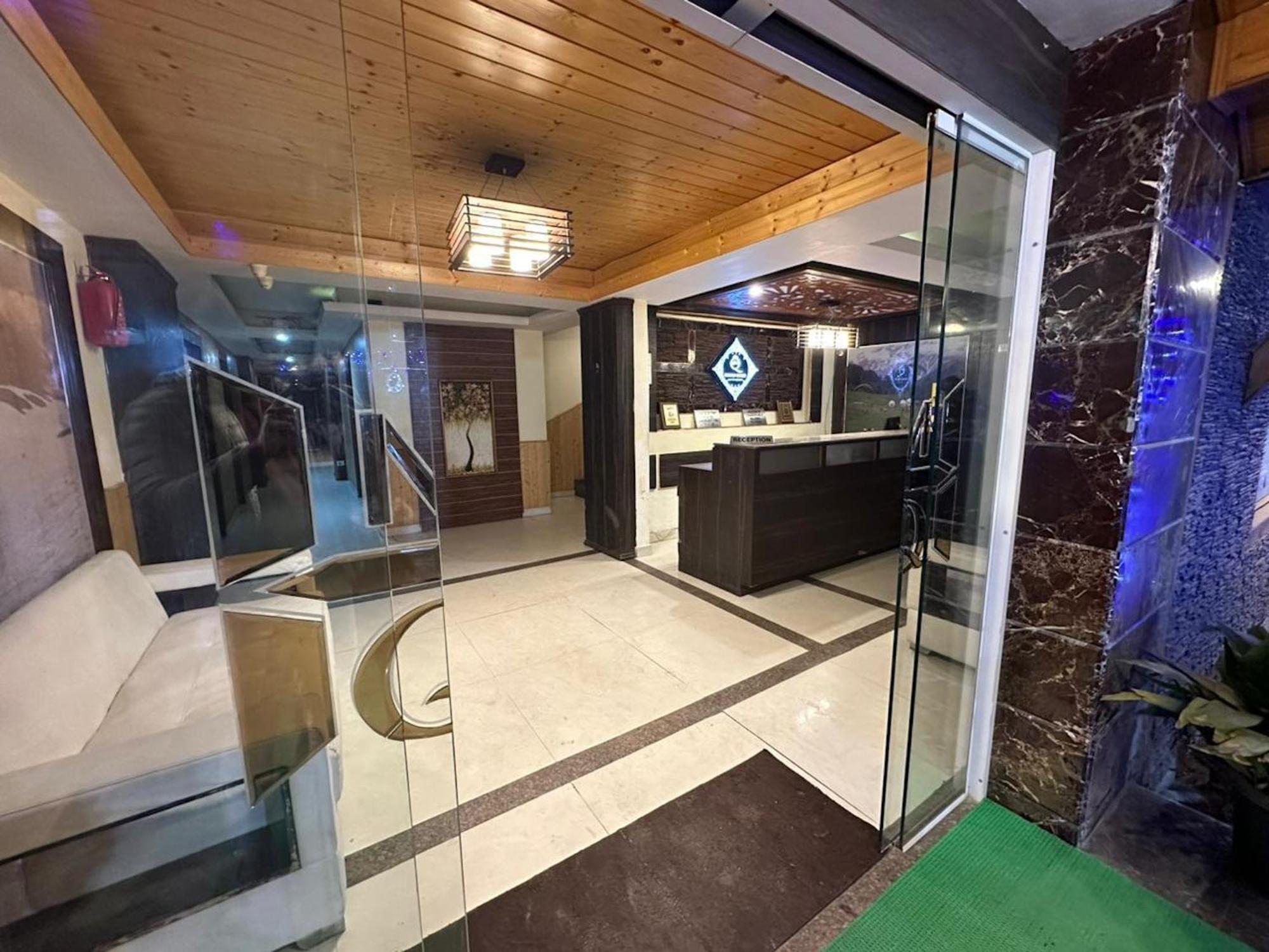 Hotel Manali Queen 外观 照片