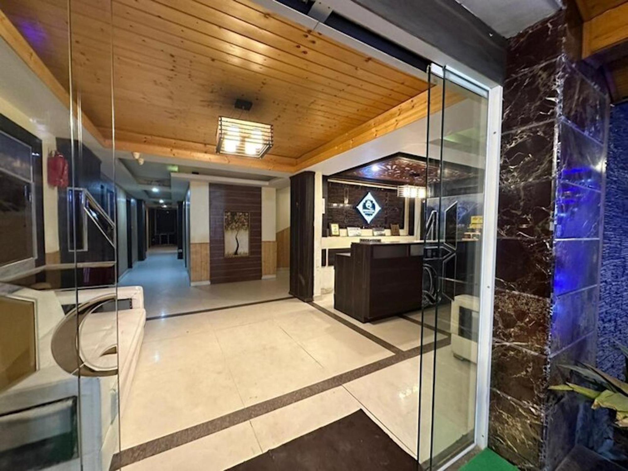 Hotel Manali Queen 外观 照片
